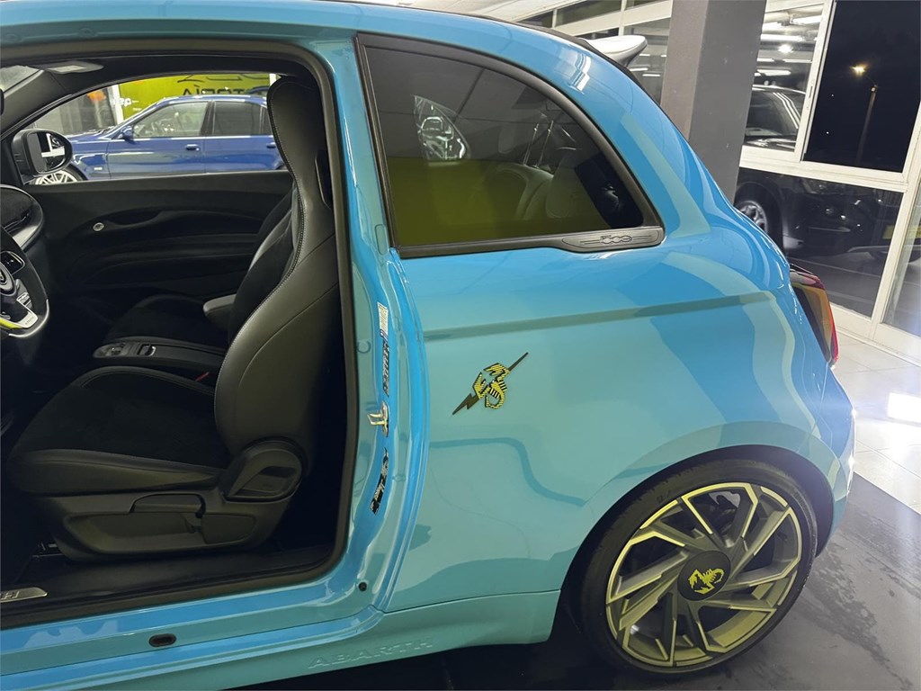 Foto 38 ABARTH 500E  SCORPIONISSIMA