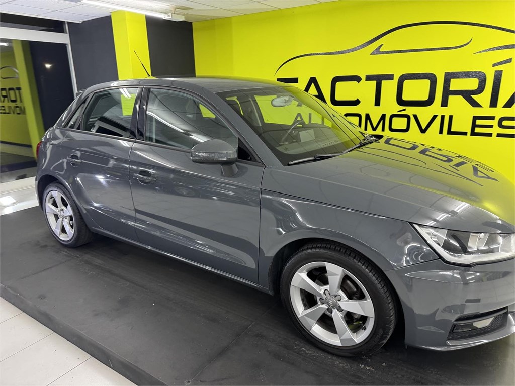 Foto 11 AUDI A1 1.4tdi ULTRA