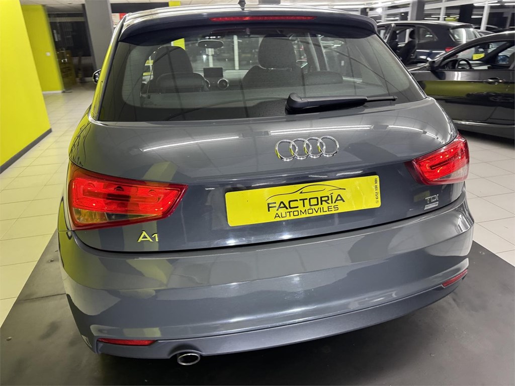 Foto 16 AUDI A1 1.4tdi ULTRA