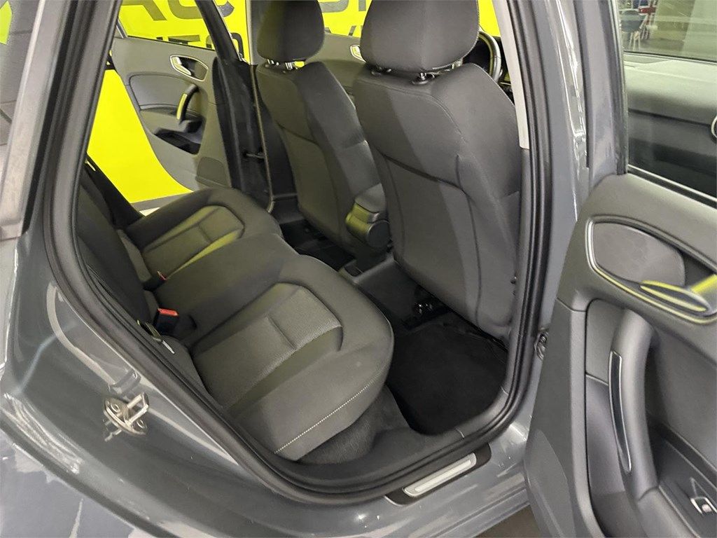 Foto 33 AUDI A1 1.4tdi ULTRA