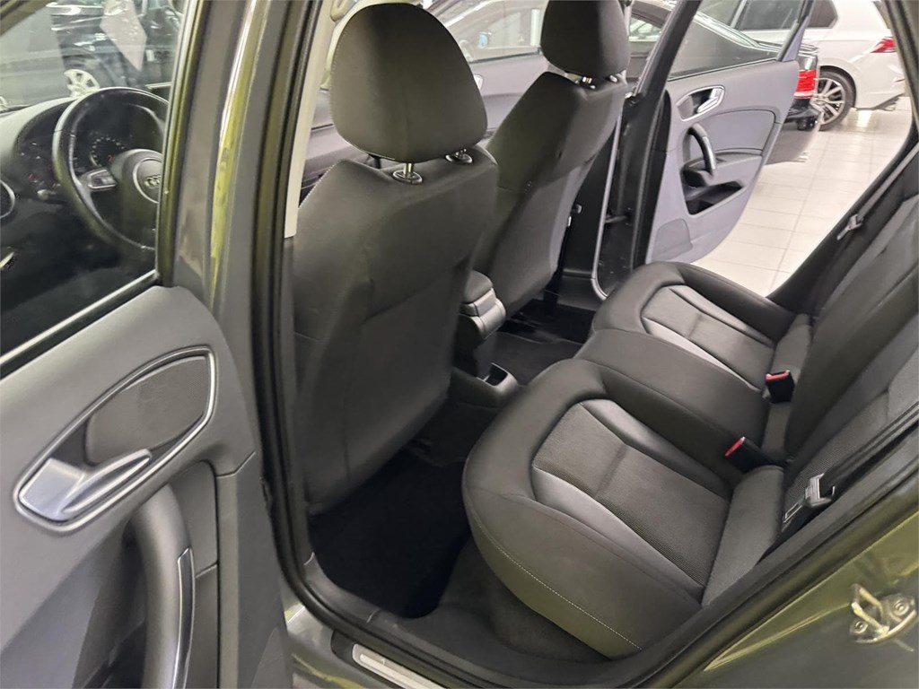 Foto 39 AUDI A1 1.4tdi ULTRA
