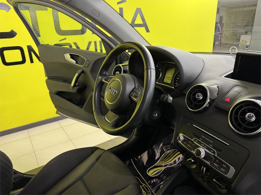 Foto 55 AUDI A1 1.4tdi ULTRA