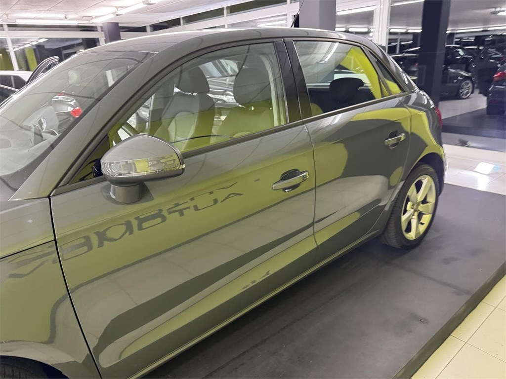Foto 60 AUDI A1 1.4tdi ULTRA
