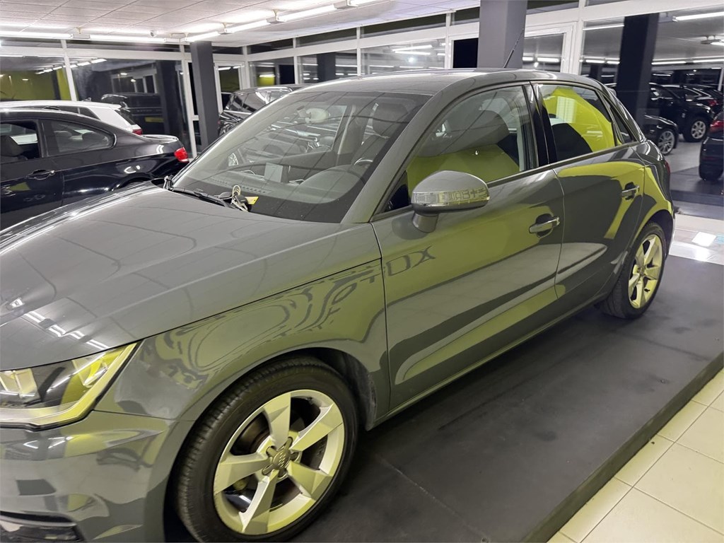 Foto 8 AUDI A1 1.4tdi ULTRA