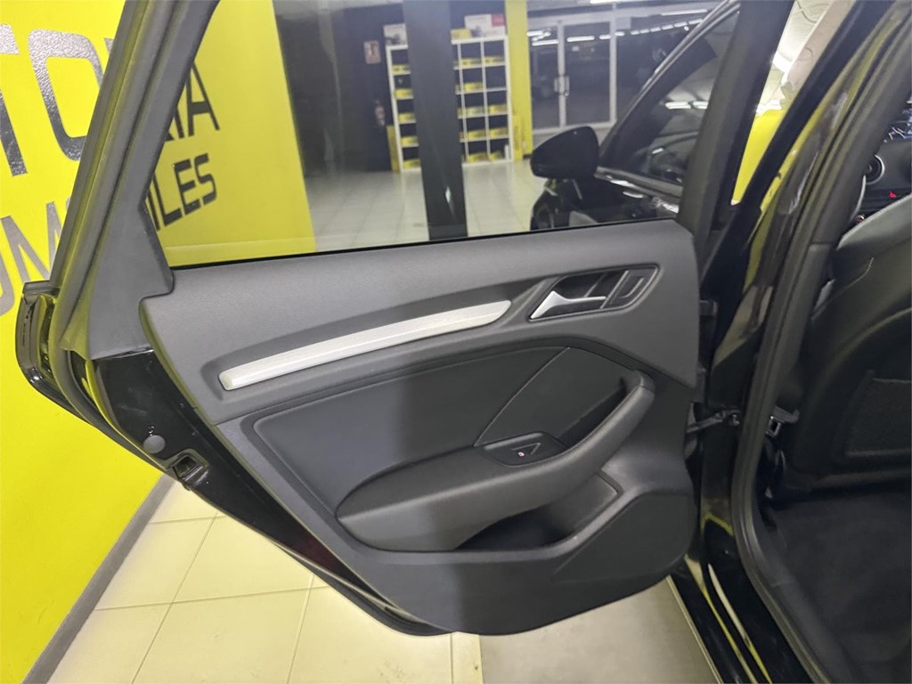 Foto 44 AUDI A3 1.4 Tfsi SLINE 