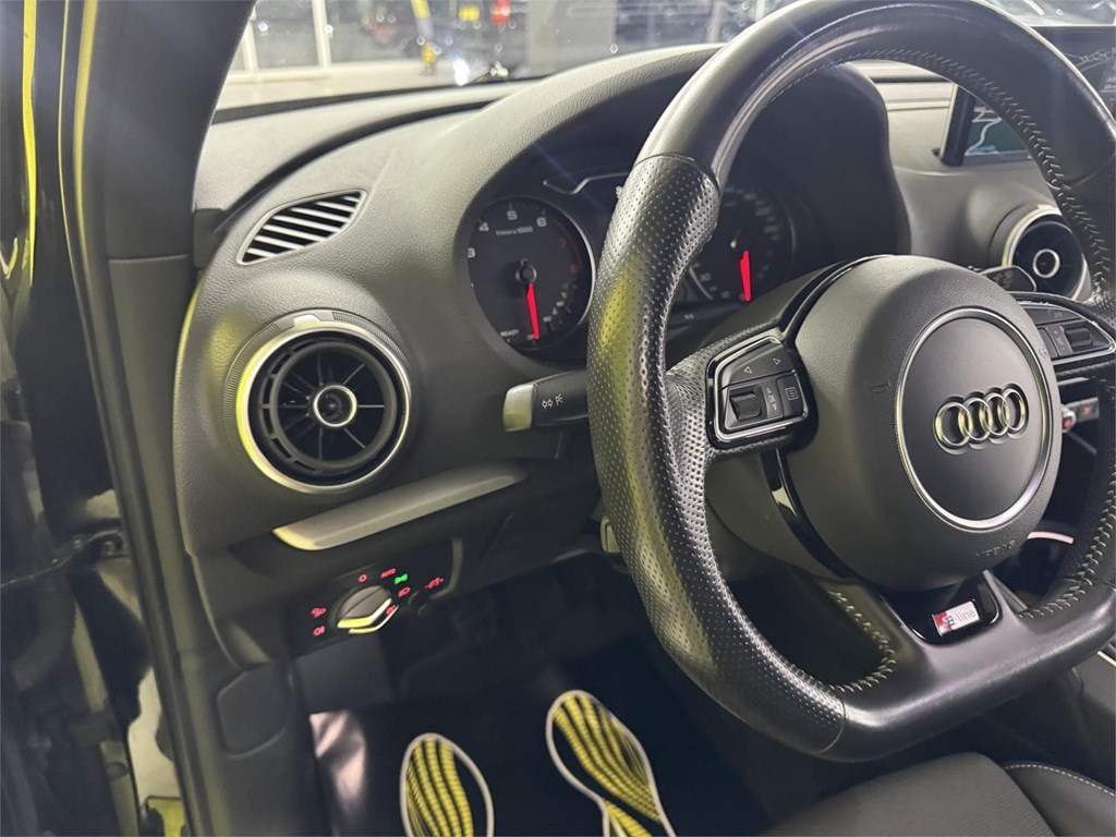 Foto 48 AUDI A3 1.4 Tfsi SLINE 