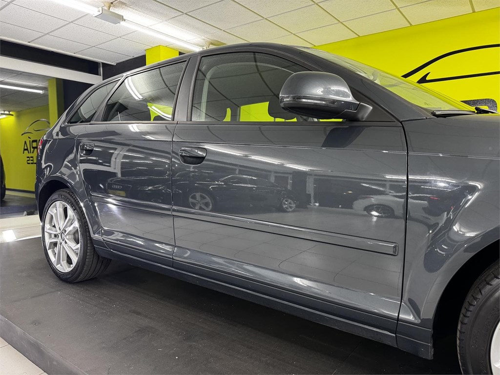 Foto 10 AUDI A3 1.9 TDI 