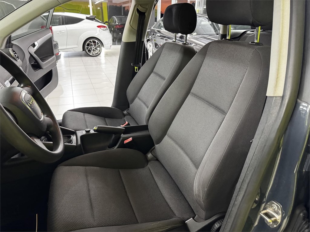 Foto 48 AUDI A3 1.9 TDI 