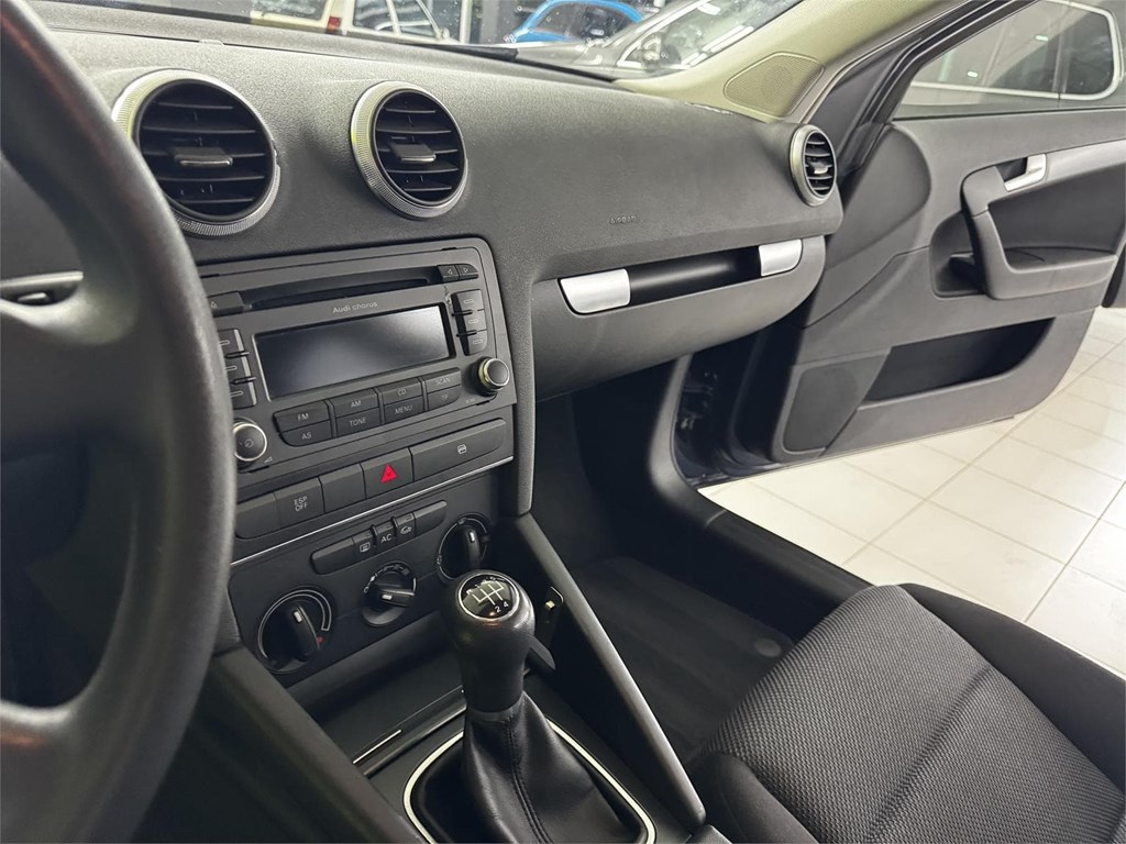 Foto 51 AUDI A3 1.9 TDI 