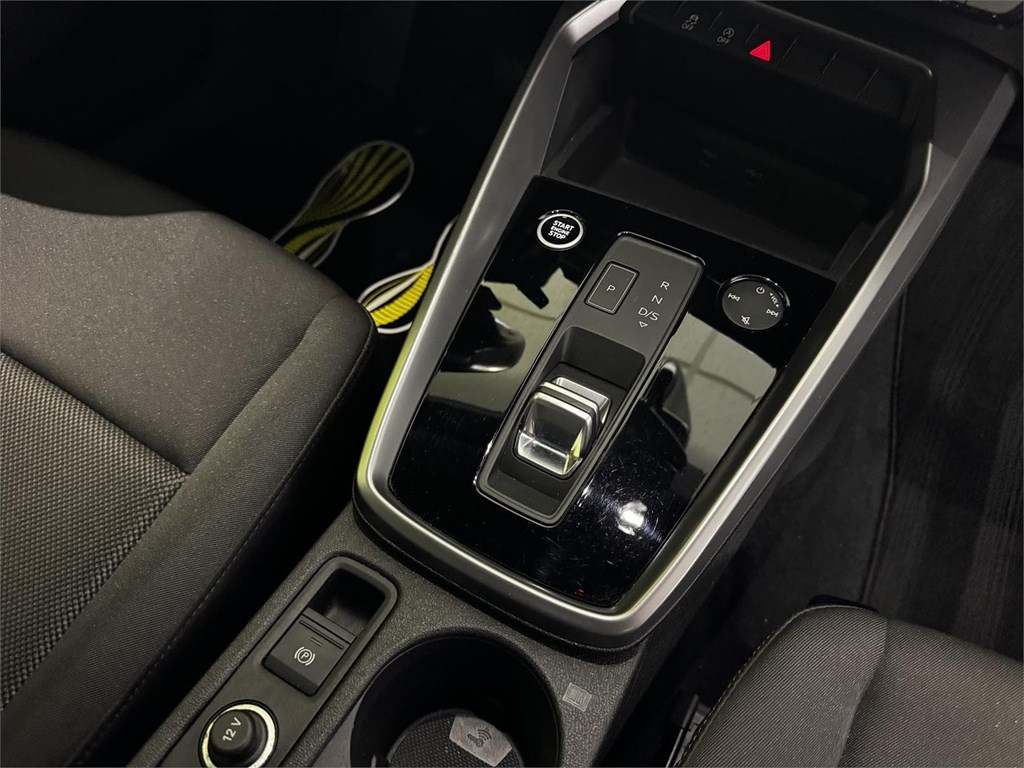 Foto 36 AUDI A3 35 TDI 