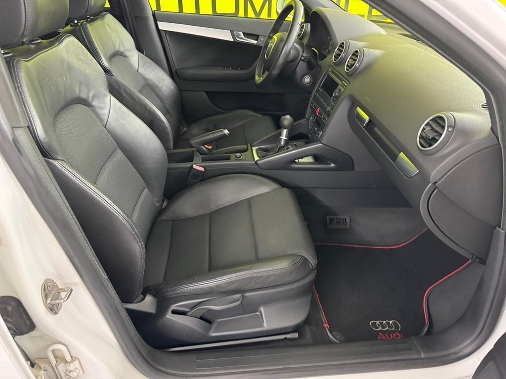Foto 29 AUDI A3 Sline 
