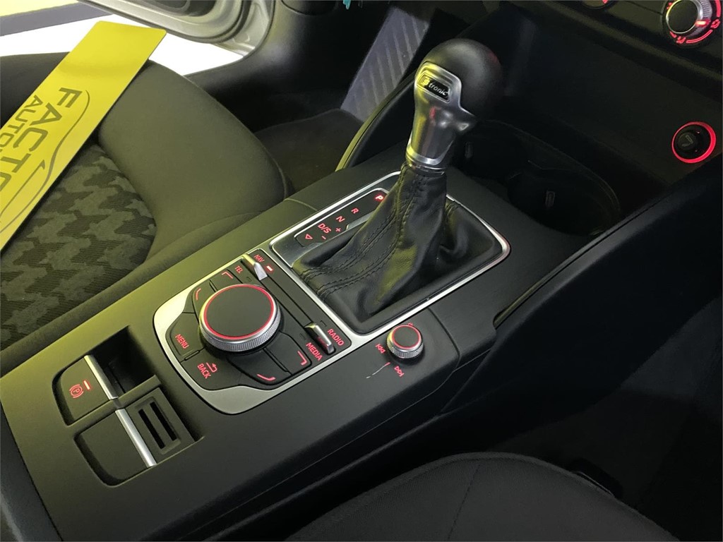 Foto 16 AUDI A3 