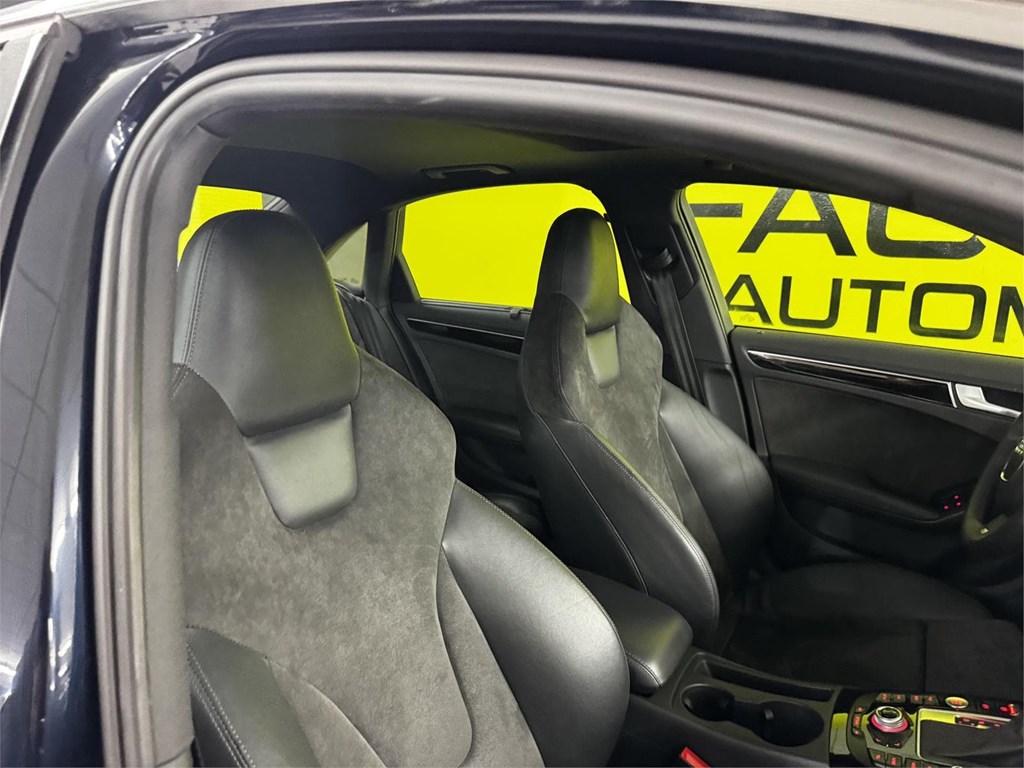 Foto 28 AUDI A4 3.0 TDI SLINE PLUS 