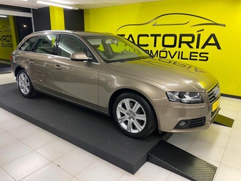 AUDI A4 AVANT