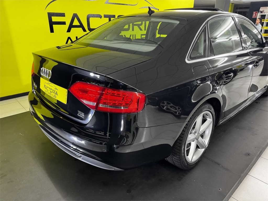Foto 16 AUDI A4 S-LINE 