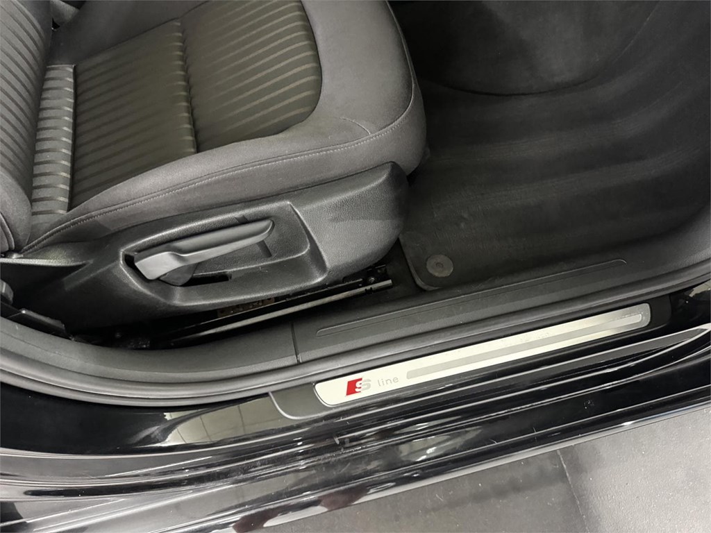 Foto 28 AUDI A4 S-LINE 