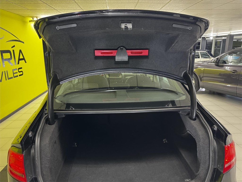 Foto 43 AUDI A4 S-LINE 