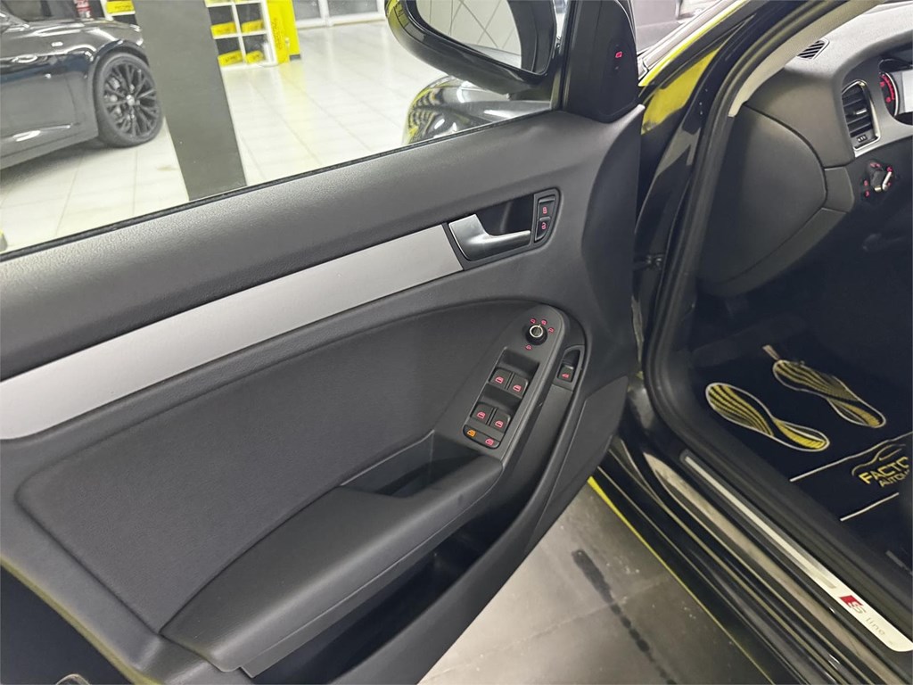 Foto 49 AUDI A4 S-LINE 