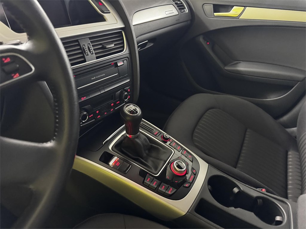 Foto 56 AUDI A4 S-LINE 