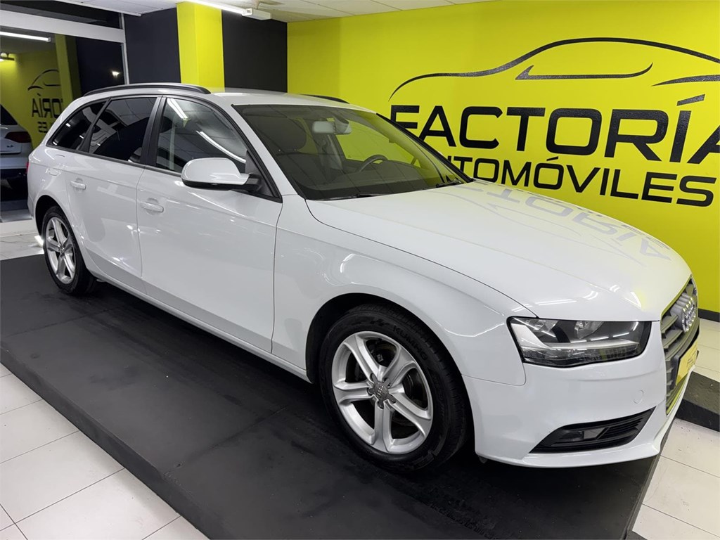 Foto 10 AUDI A4 