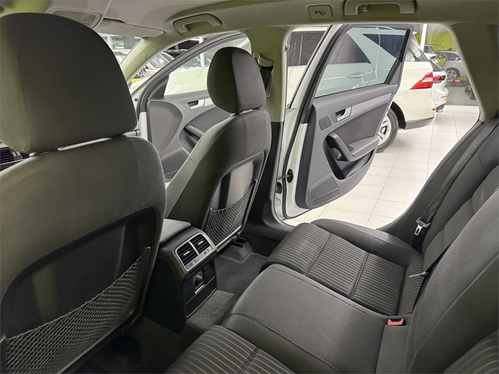 Foto 42 AUDI A4 