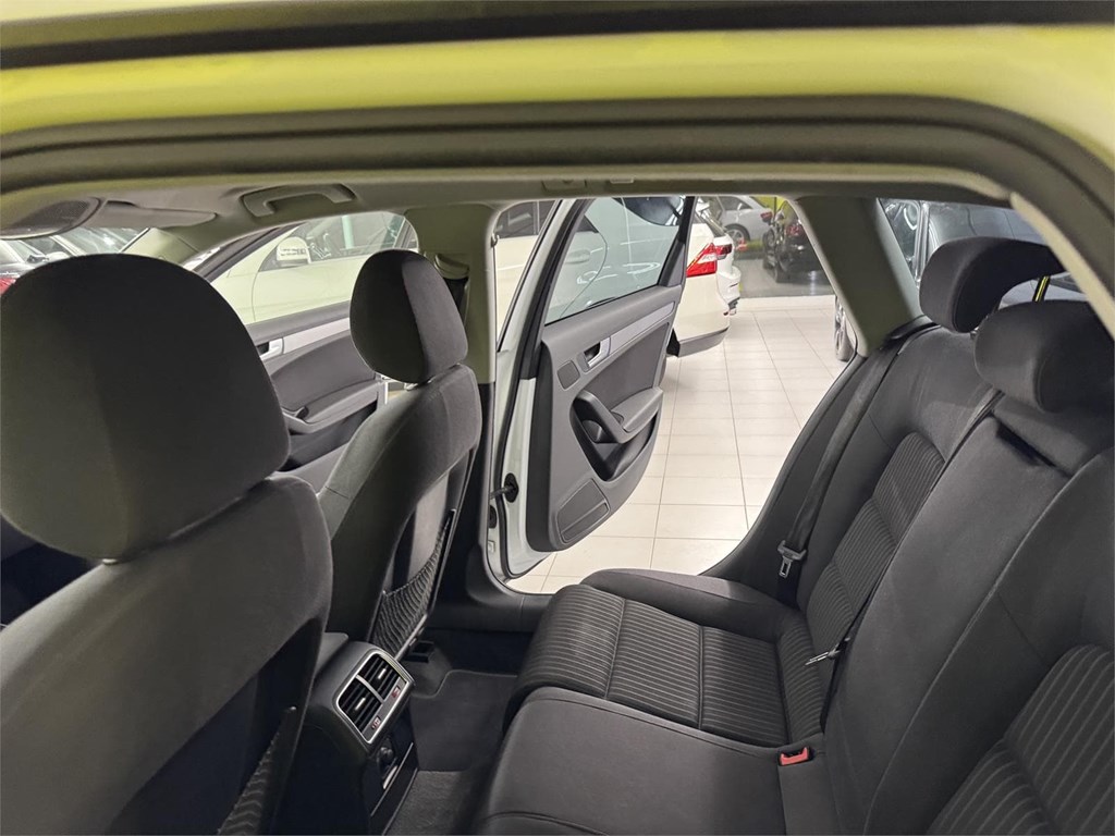 Foto 60 AUDI A4 