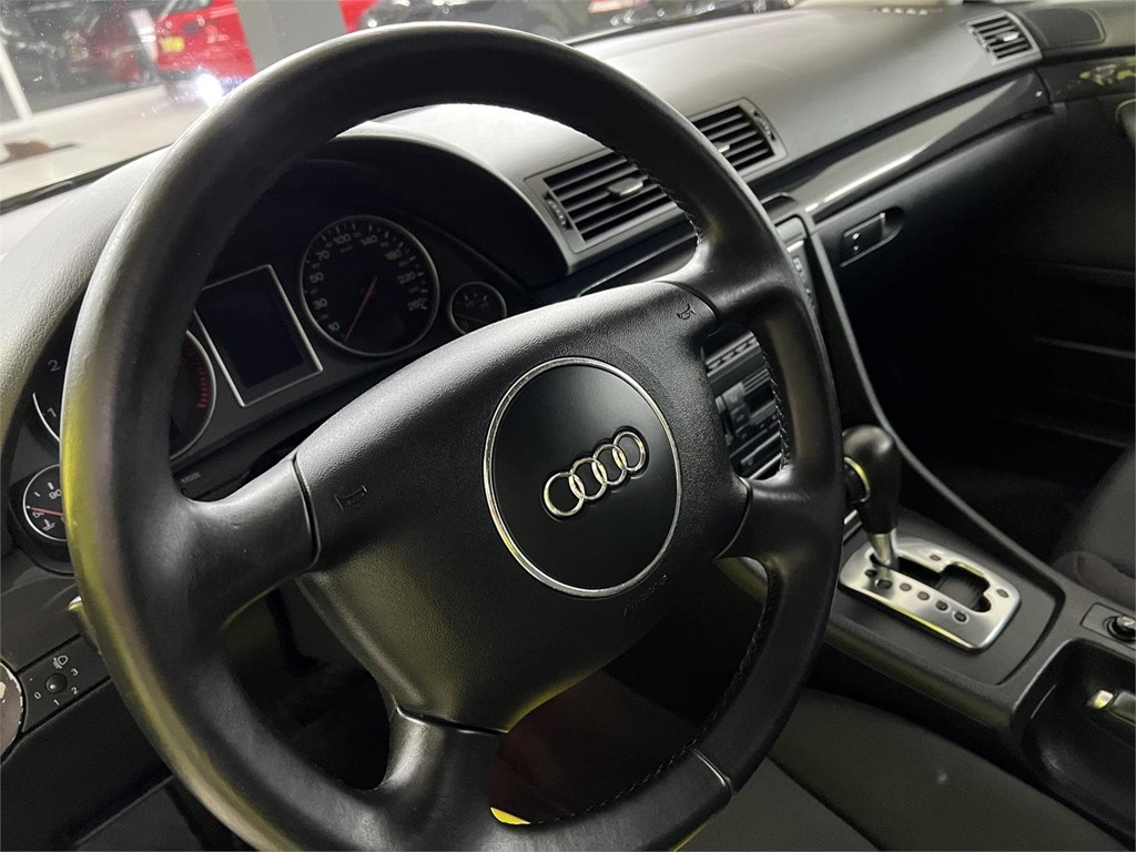 Foto 13 AUDI A4 