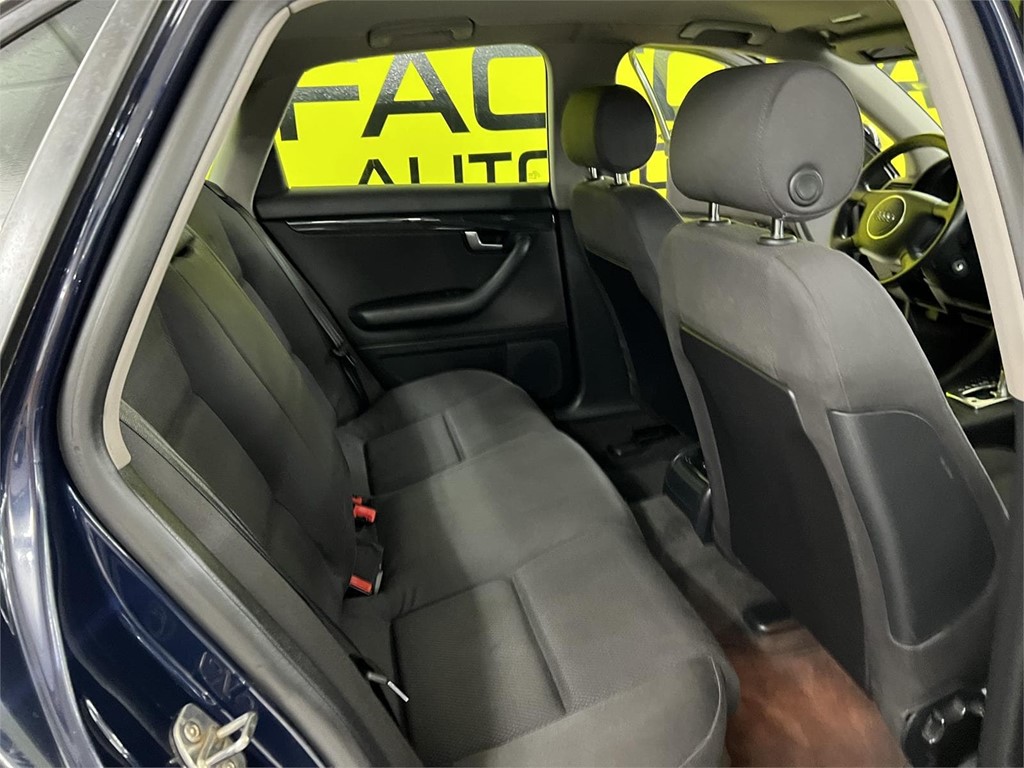 Foto 16 AUDI A4 