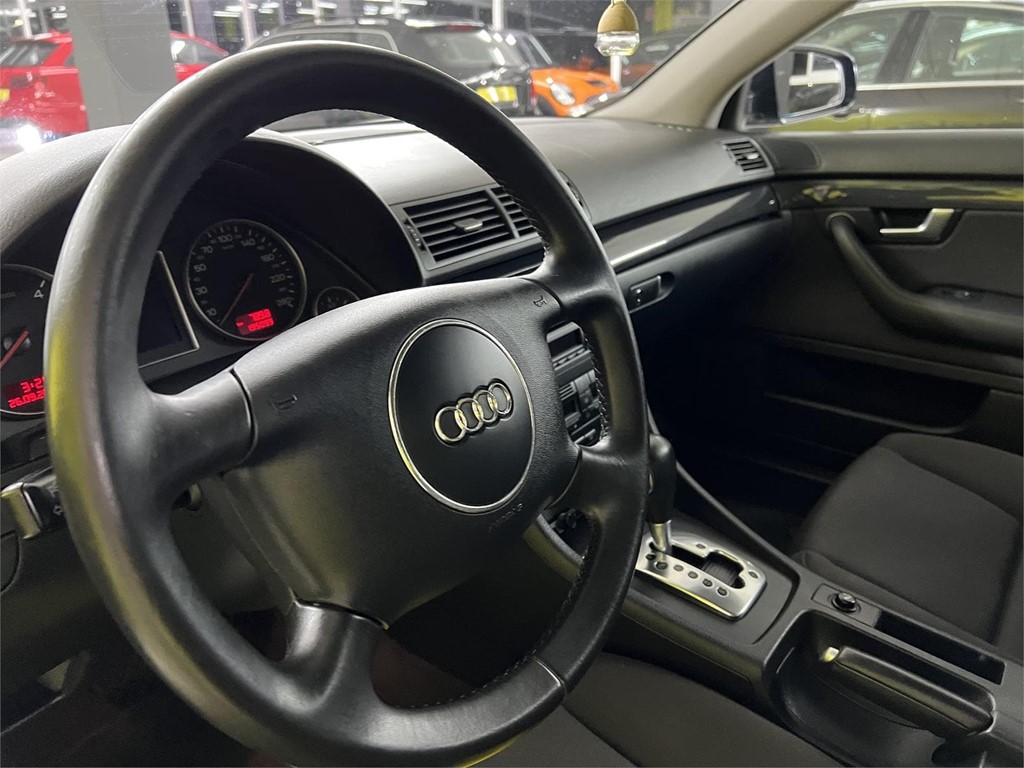 Foto 8 AUDI A4 