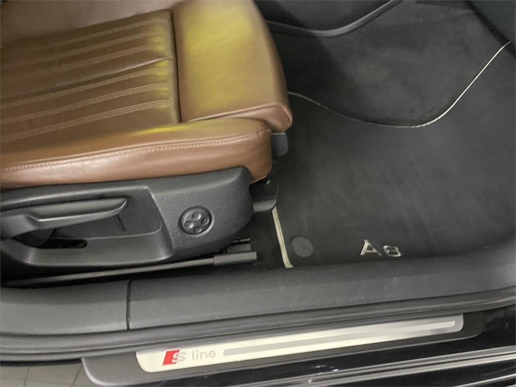 Foto 14 AUDI A6 