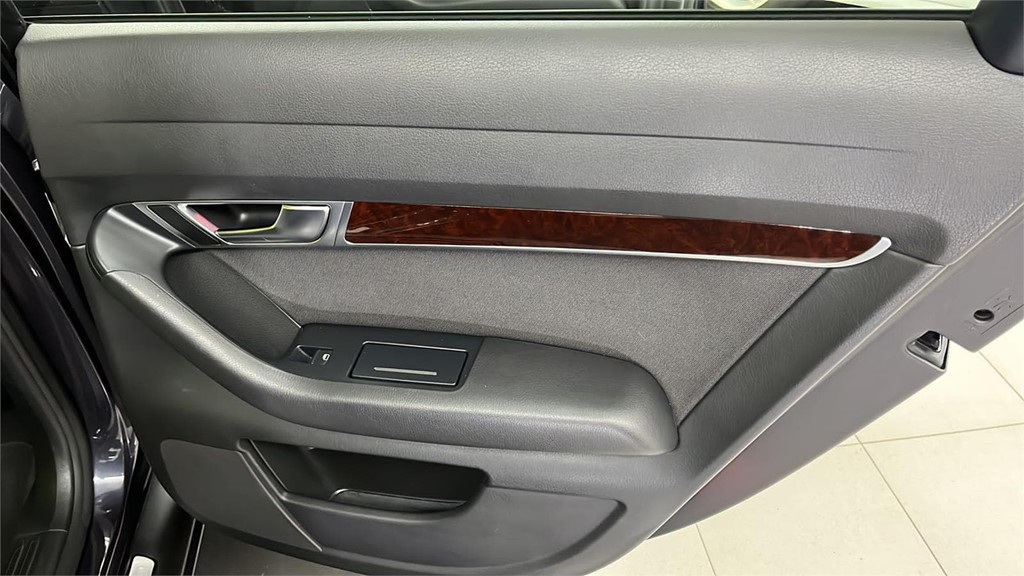 Foto 33 AUDI A6 