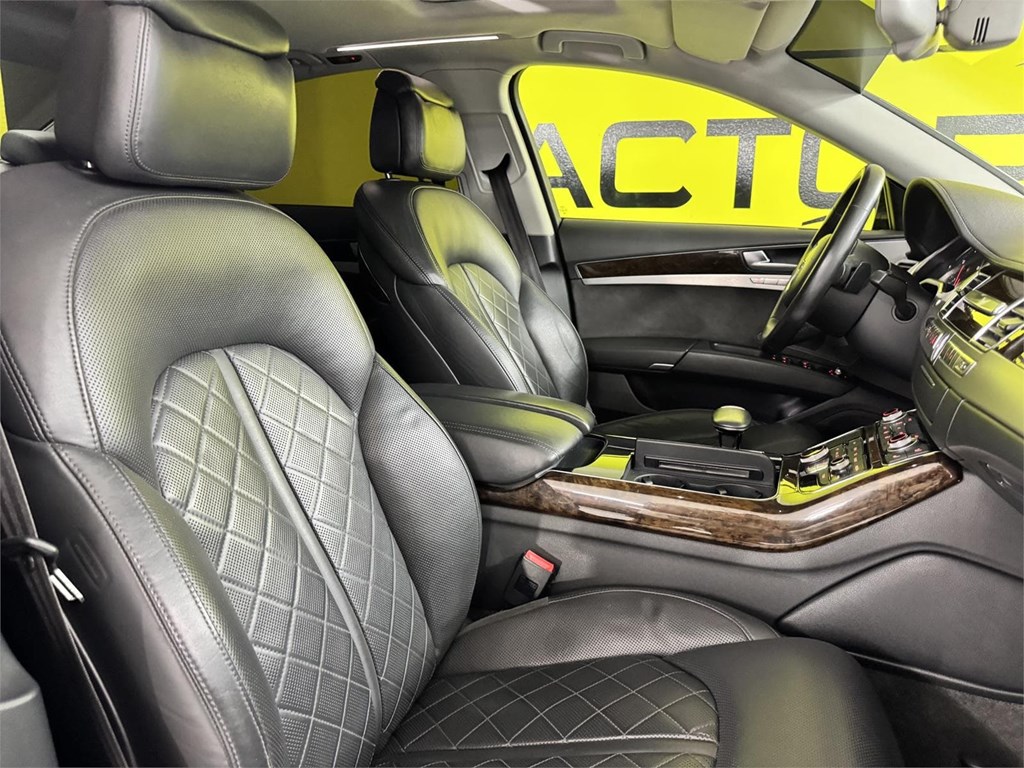 Foto 20 AUDI A8 