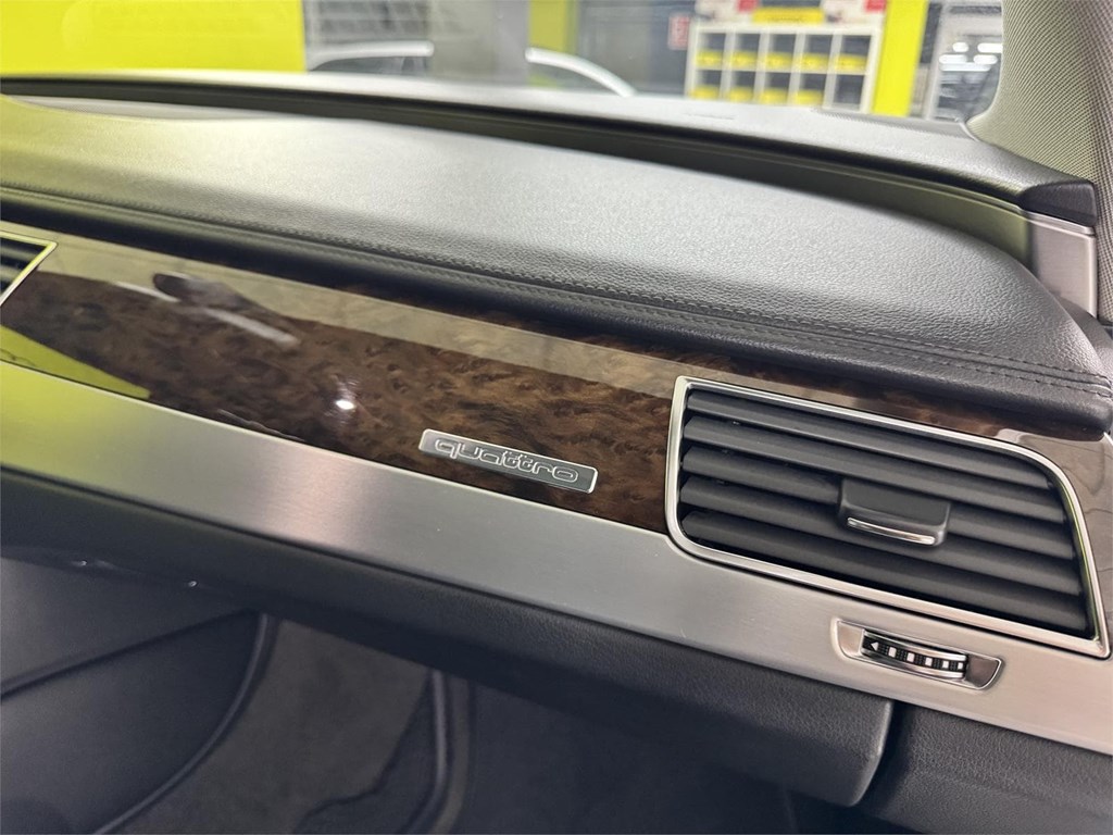 Foto 21 AUDI A8 