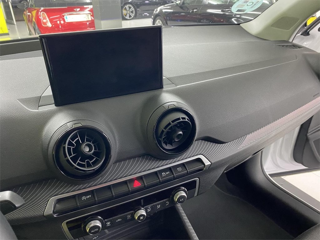Foto 11 AUDI Q2