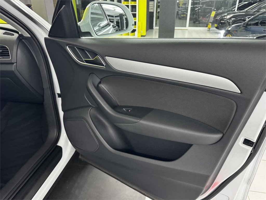 Foto 33 AUDI Q3 2.0 TDI QUATTRO 