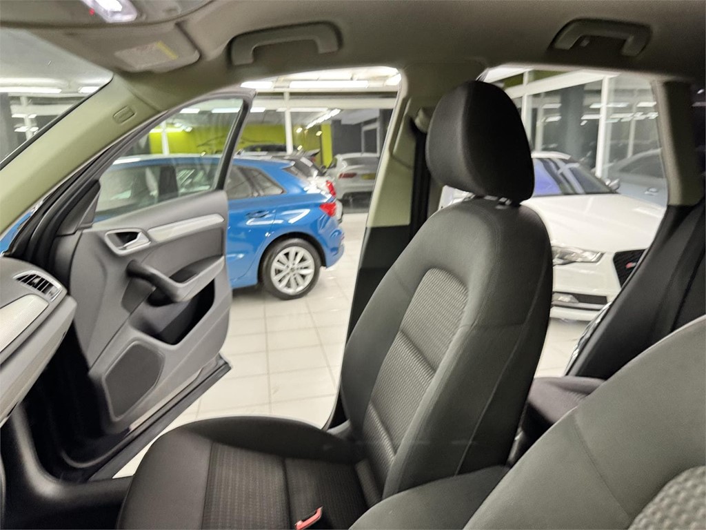 Foto 32 AUDI Q3