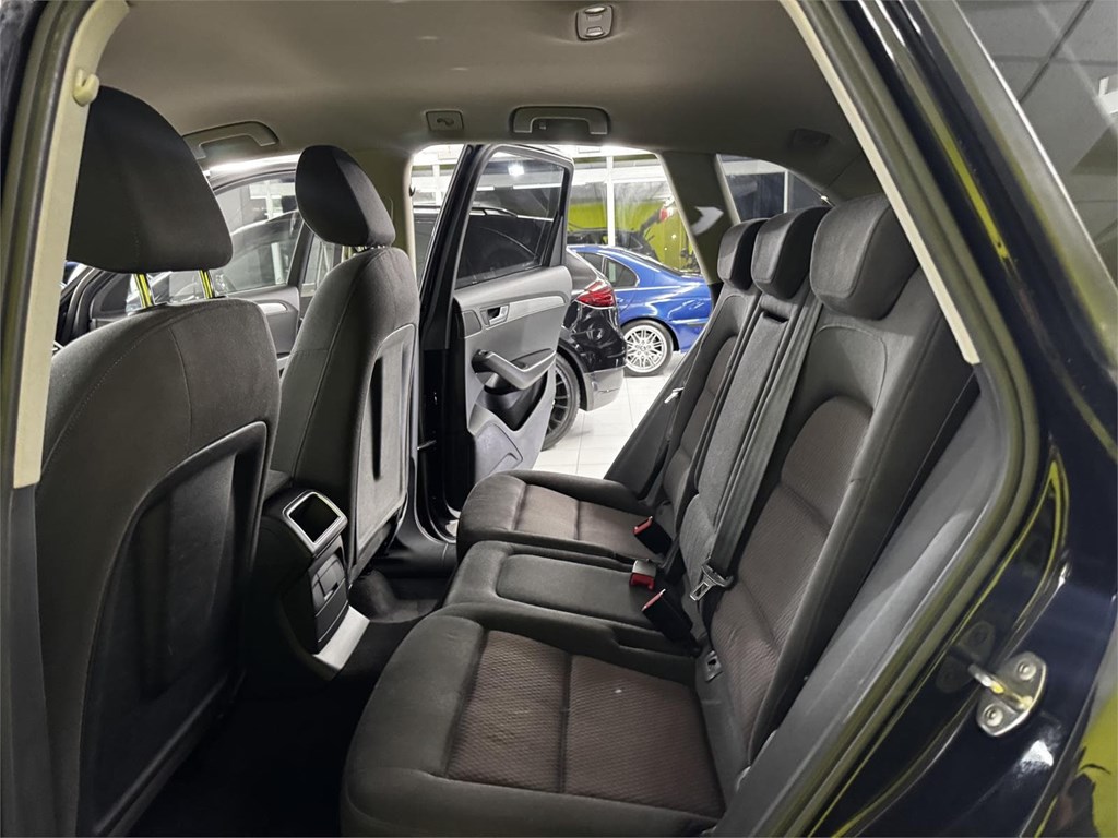 Foto 38 AUDI Q5 2.0 TDI 