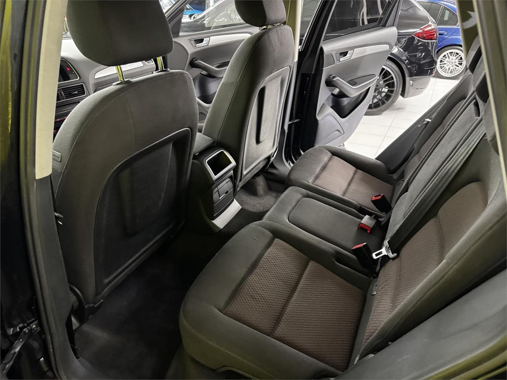 Foto 41 AUDI Q5 2.0 TDI 