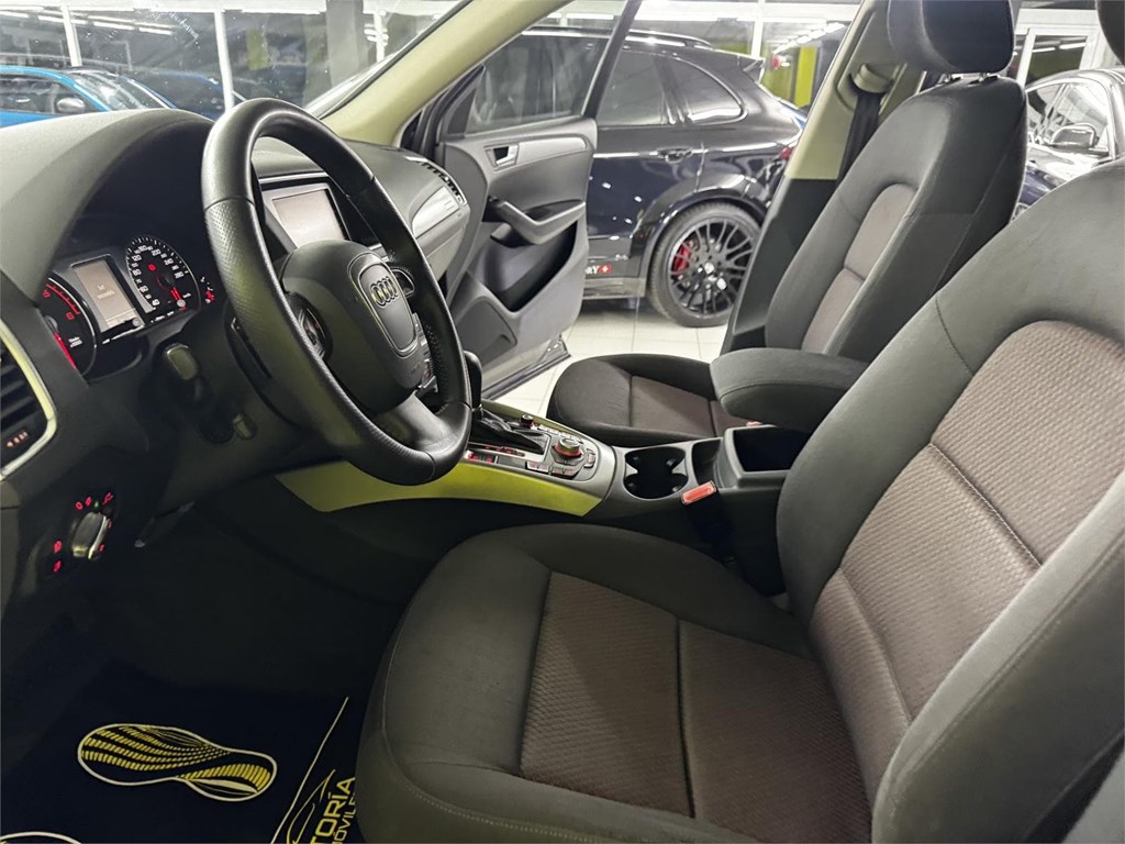 Foto 45 AUDI Q5 2.0 TDI 