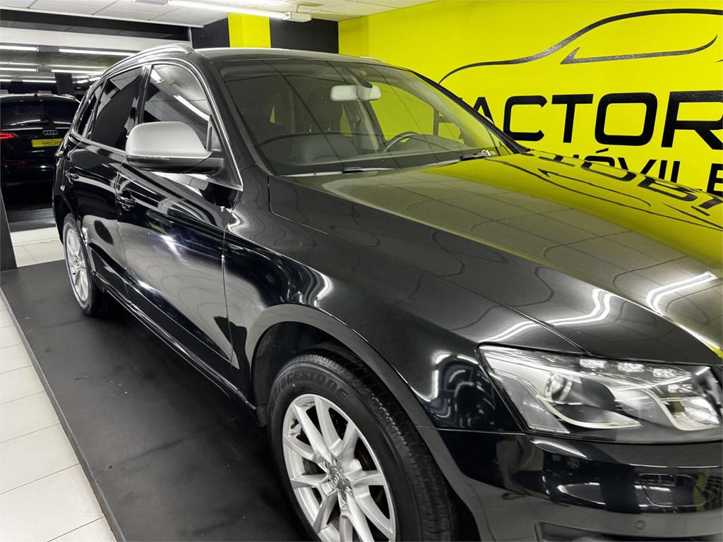 Foto 50 AUDI Q5 2.0 TDI 