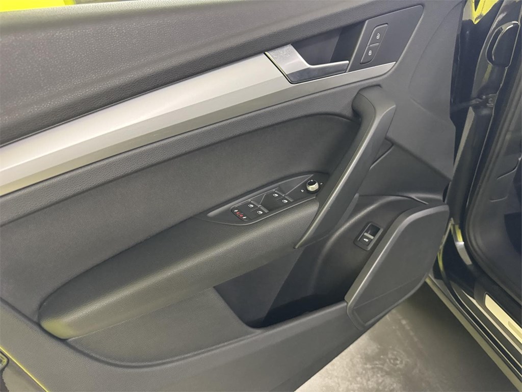 Foto 35 AUDI Q5 40 TDI QUATTRO 