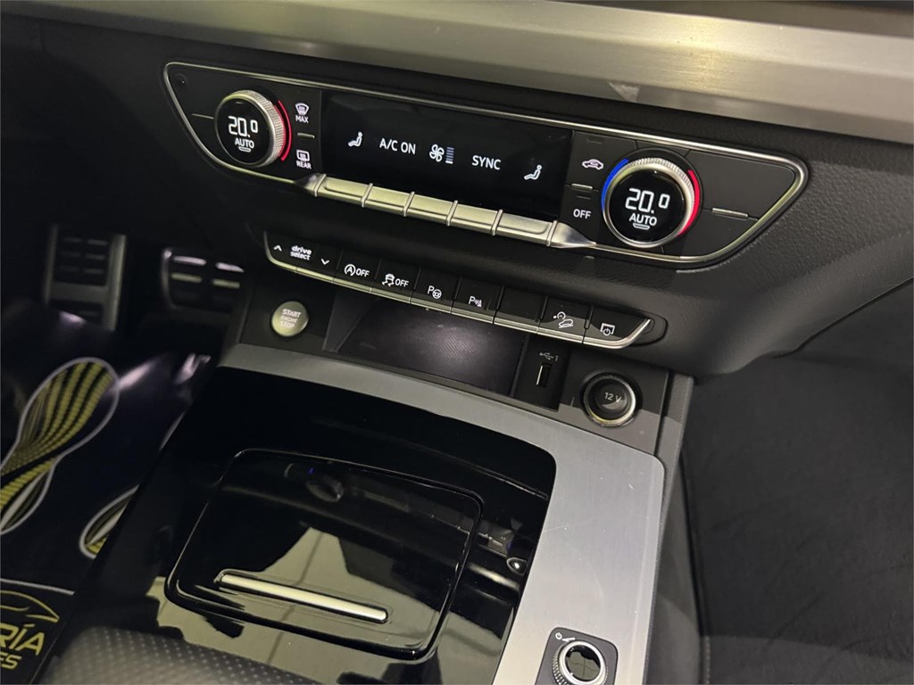 Foto 30 AUDI Q5 SPORTBACK 40TDI MHEV