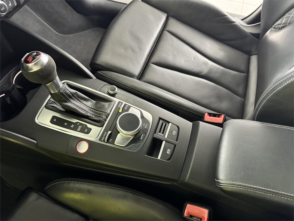 Foto 31 AUDI RS3