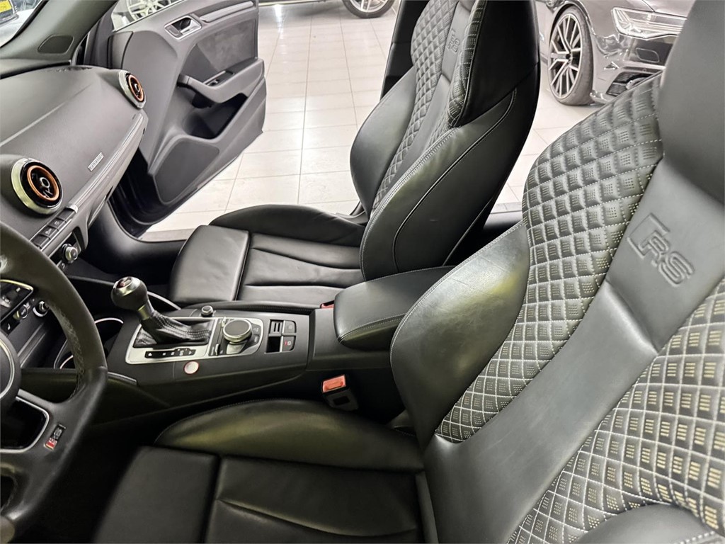 Foto 44 AUDI RS3
