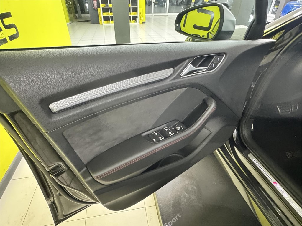 Foto 19 AUDI RS3 