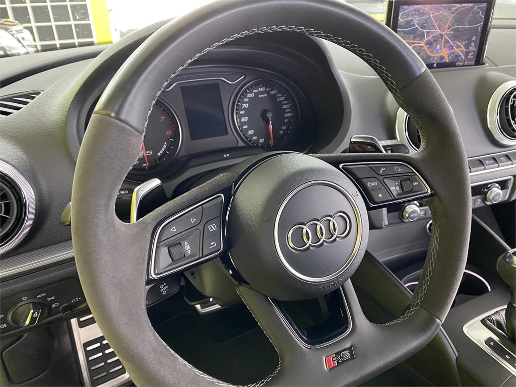 Foto 10 AUDI RS3