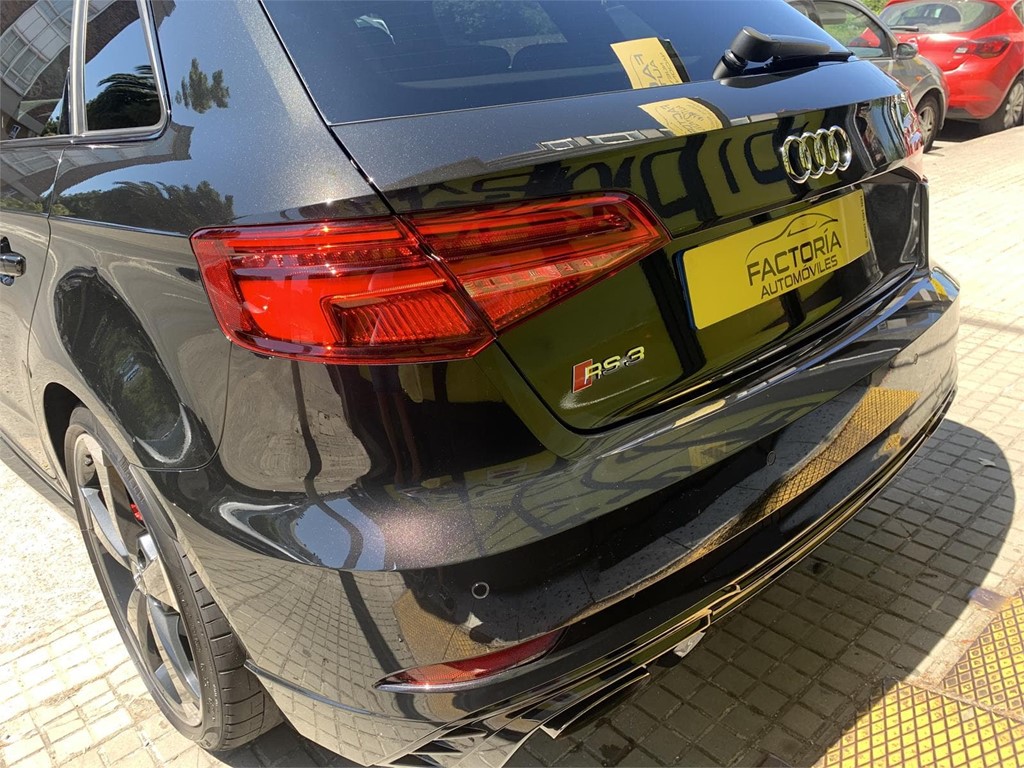 Foto 19 AUDI RS3 