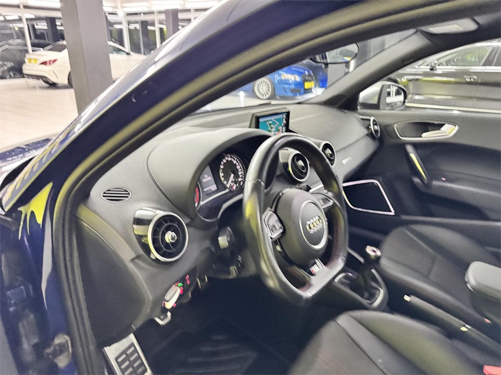 Foto 36 AUDI S1