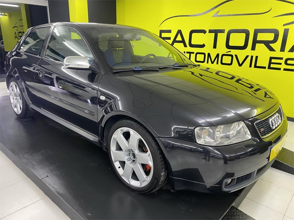Foto 1 AUDI S3