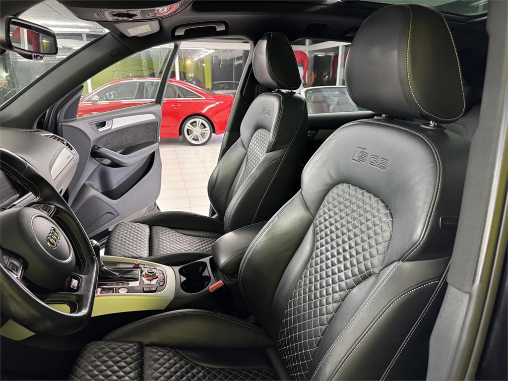 Foto 15 AUDI SQ5